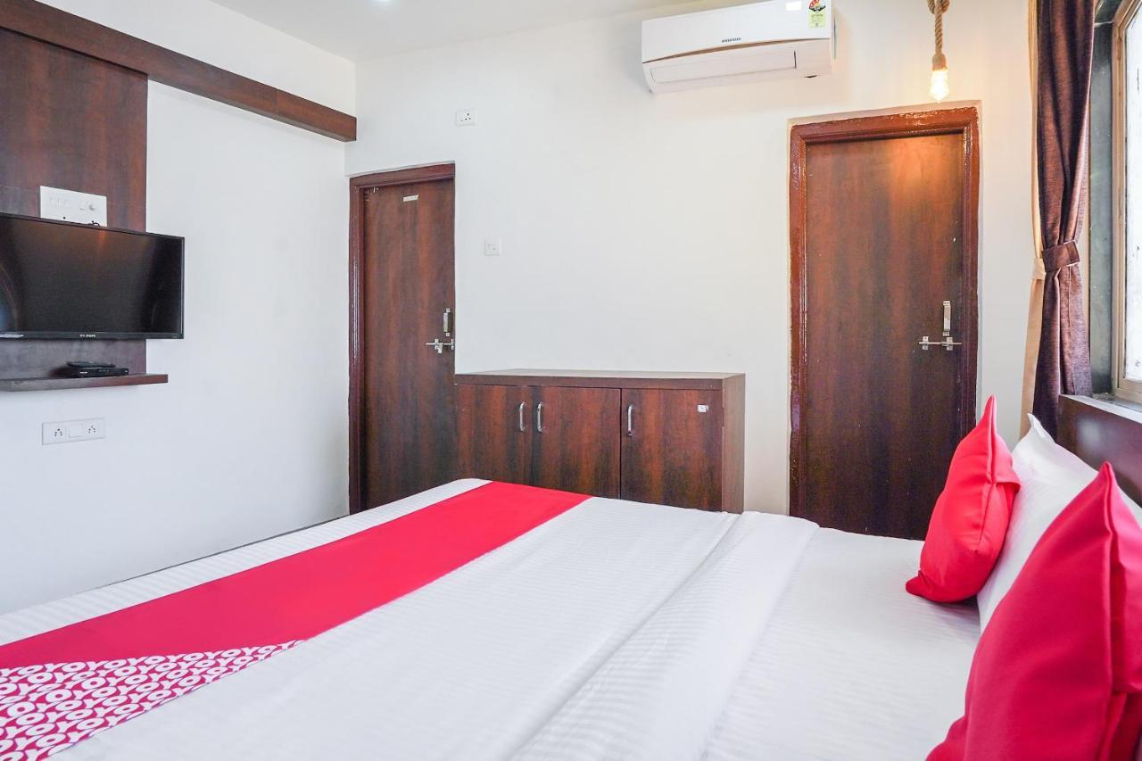 Oyo Flagship 70264 Hotel Vrindavan Mangvadi Extérieur photo